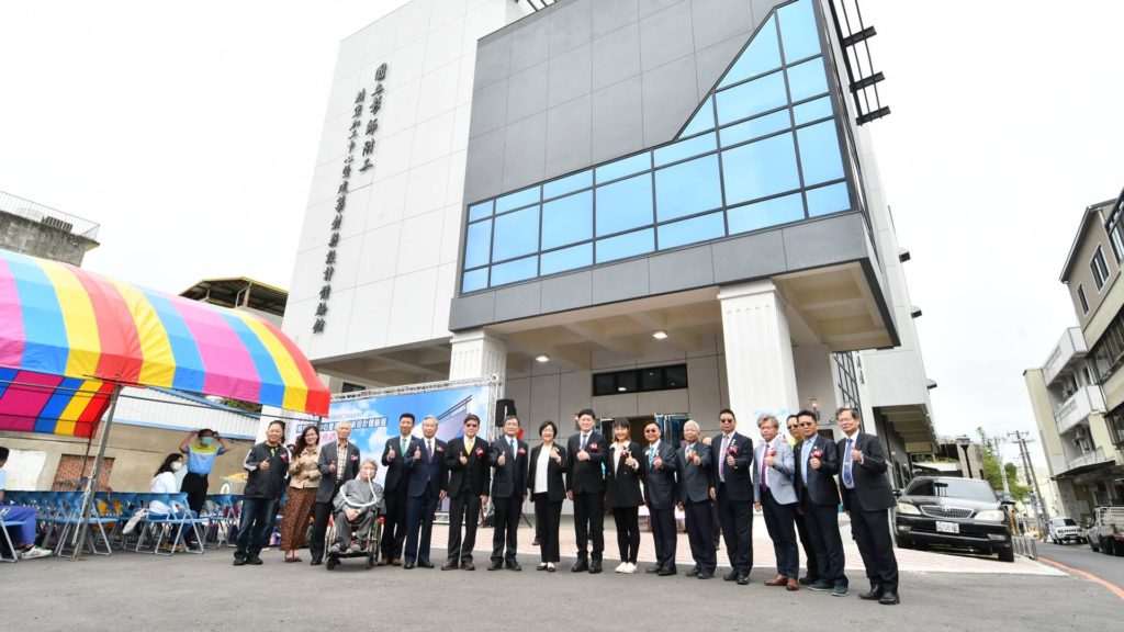 彰師附工精密加工中心啟用　產學合作落實技職一條龍